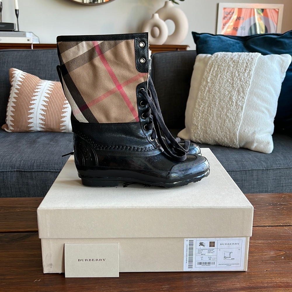 Fur-lined Burberry Lace-Up Boots